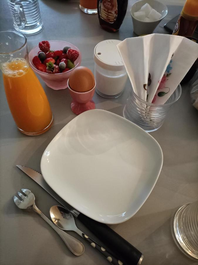 Bed and Breakfast Chez Christelle&Francky Mortagne-sur-Sevre Exterior foto